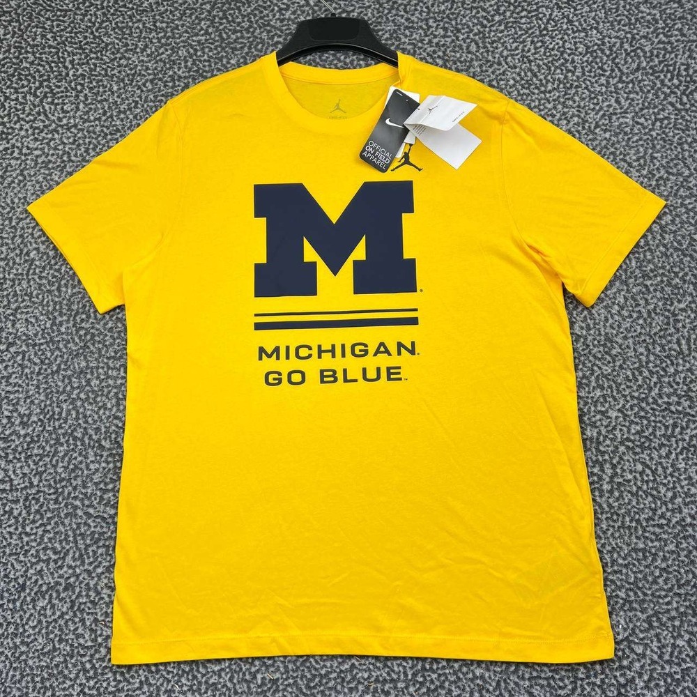 Air Jordan Michigan Wolverines Dri-FIT Shirt Men Large Yellow Short Sleeve New L
